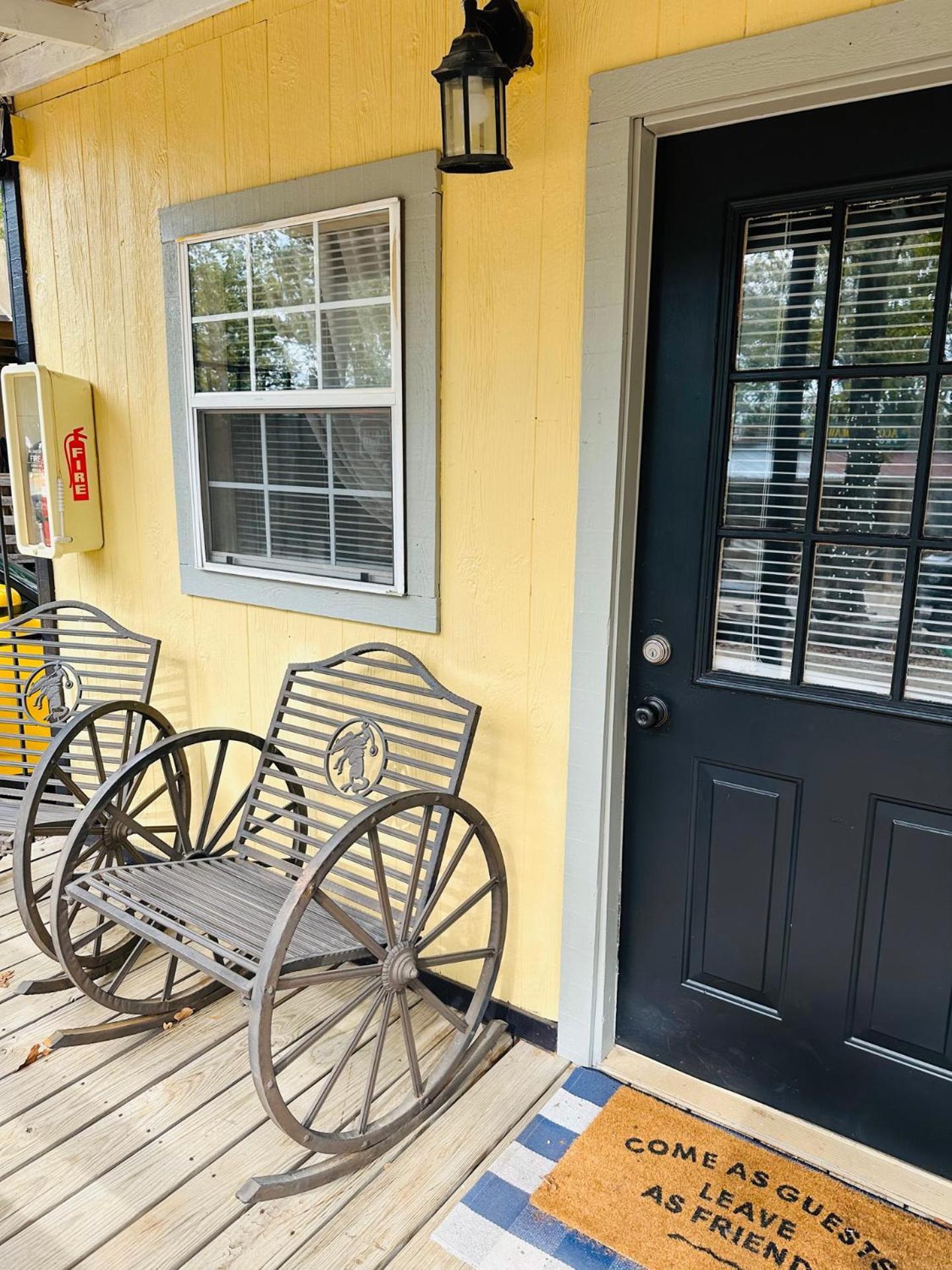 Acorn Hideaways Canton Rustic Old West Frontier Suite Luaran gambar